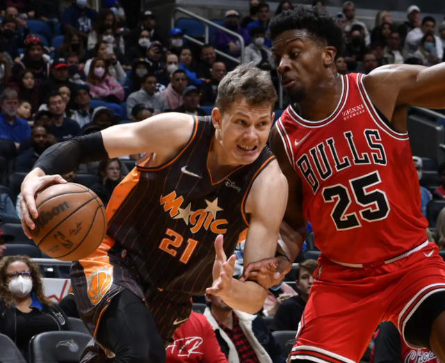 hth体育官网入口-闽南雷霆队鏖战江汉金雕队，跆拳道巡回赛守住胜果，替补奇兵立功。定海神针仍在的简单介绍